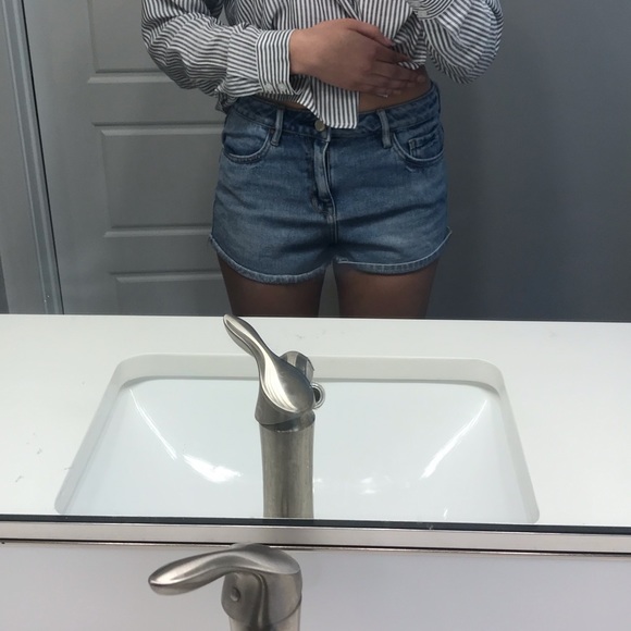 Denim shorts - Picture 1 of 4